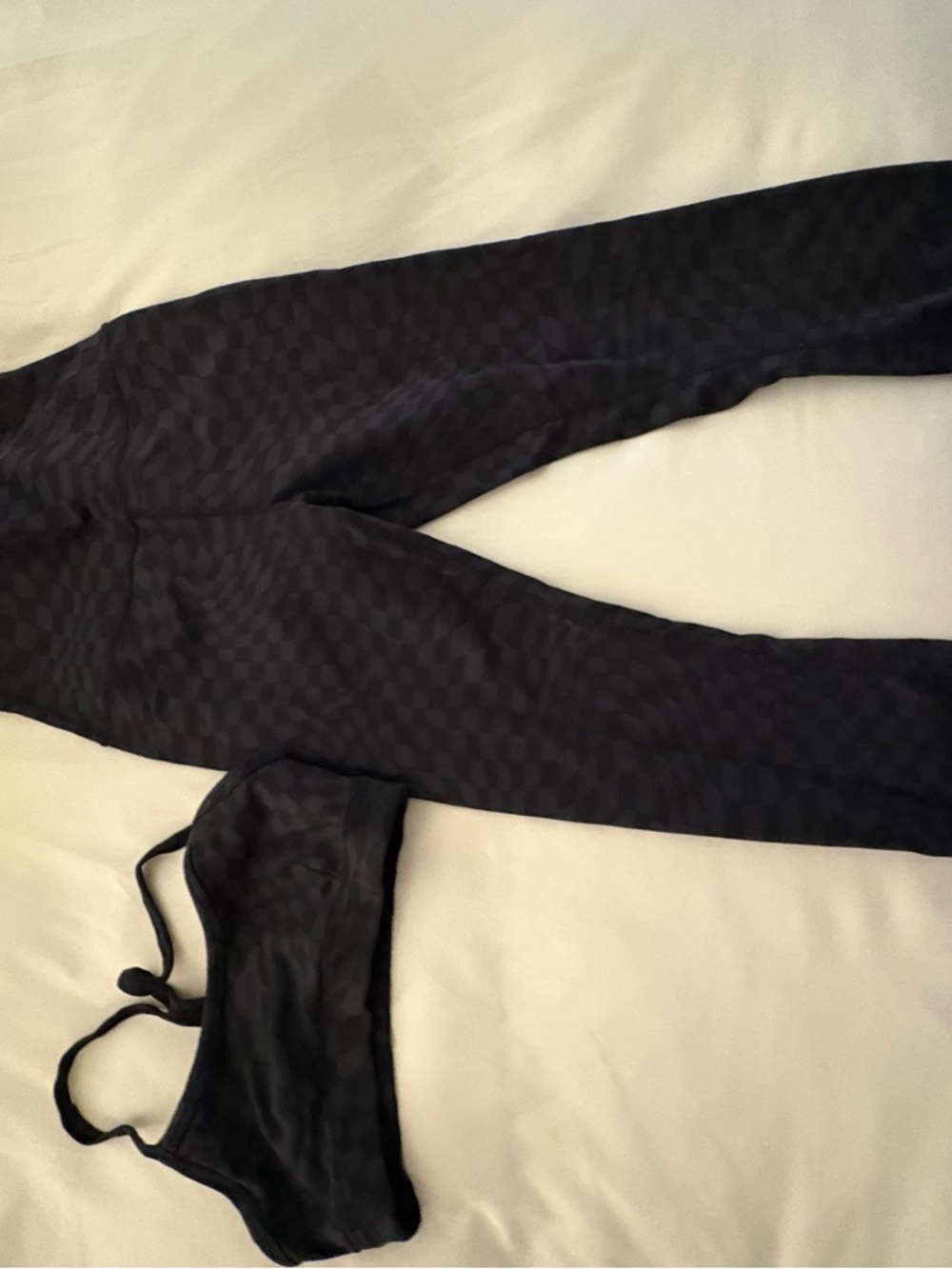 Alo Yoga Black Checkerboard High-Waist Leggings & Sports Bra Set